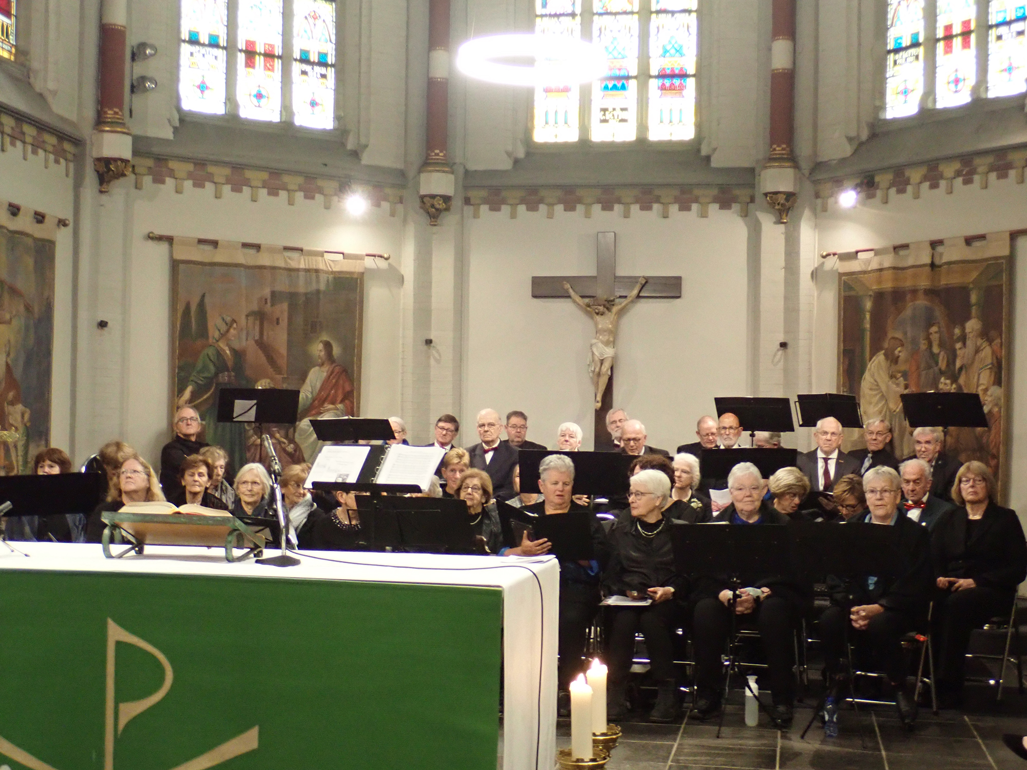 Jan en Annie Nelemans 50 jaar getrouwd 22-10-23 tijdens de Eucharistiviering.